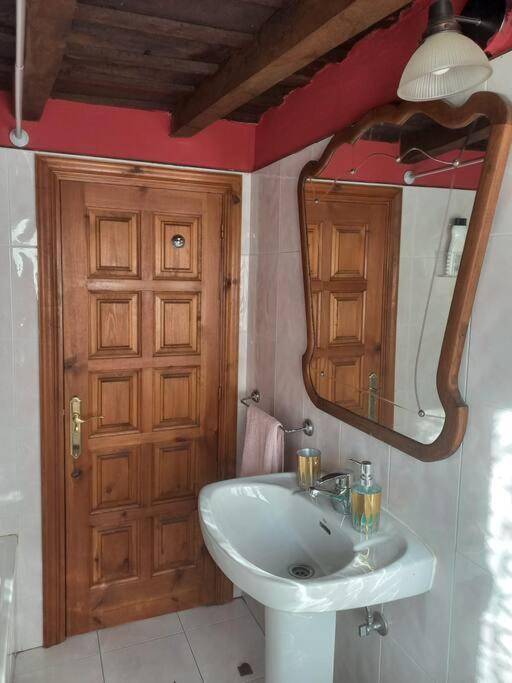 Casa Rustica En Dobres Con Vistas A La Montana Vila Exterior foto