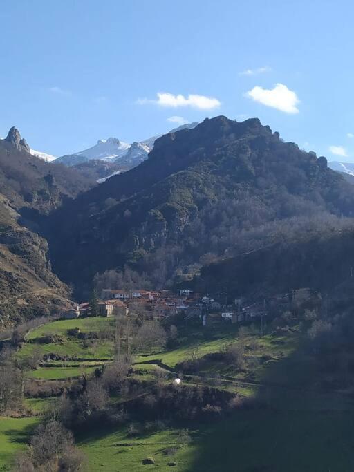 Casa Rustica En Dobres Con Vistas A La Montana Vila Exterior foto