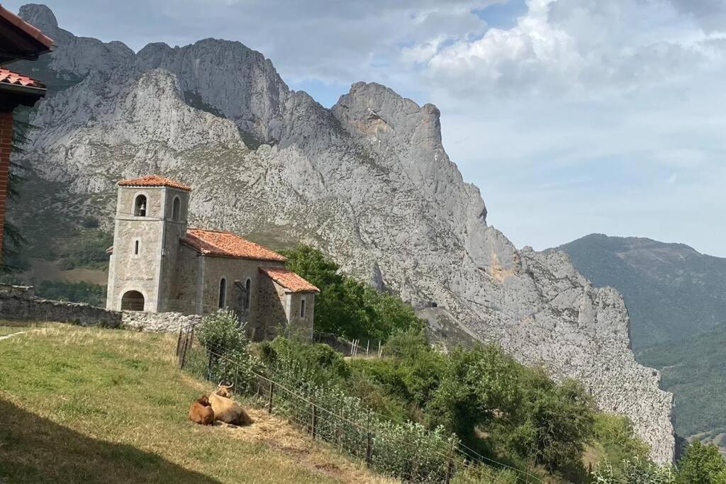 Casa Rustica En Dobres Con Vistas A La Montana Vila Exterior foto